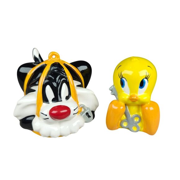 Vintage Tweety & Sylvester Salt & Pepper Shakers Ceramic Set Warner Bros - Picture 1 of 6